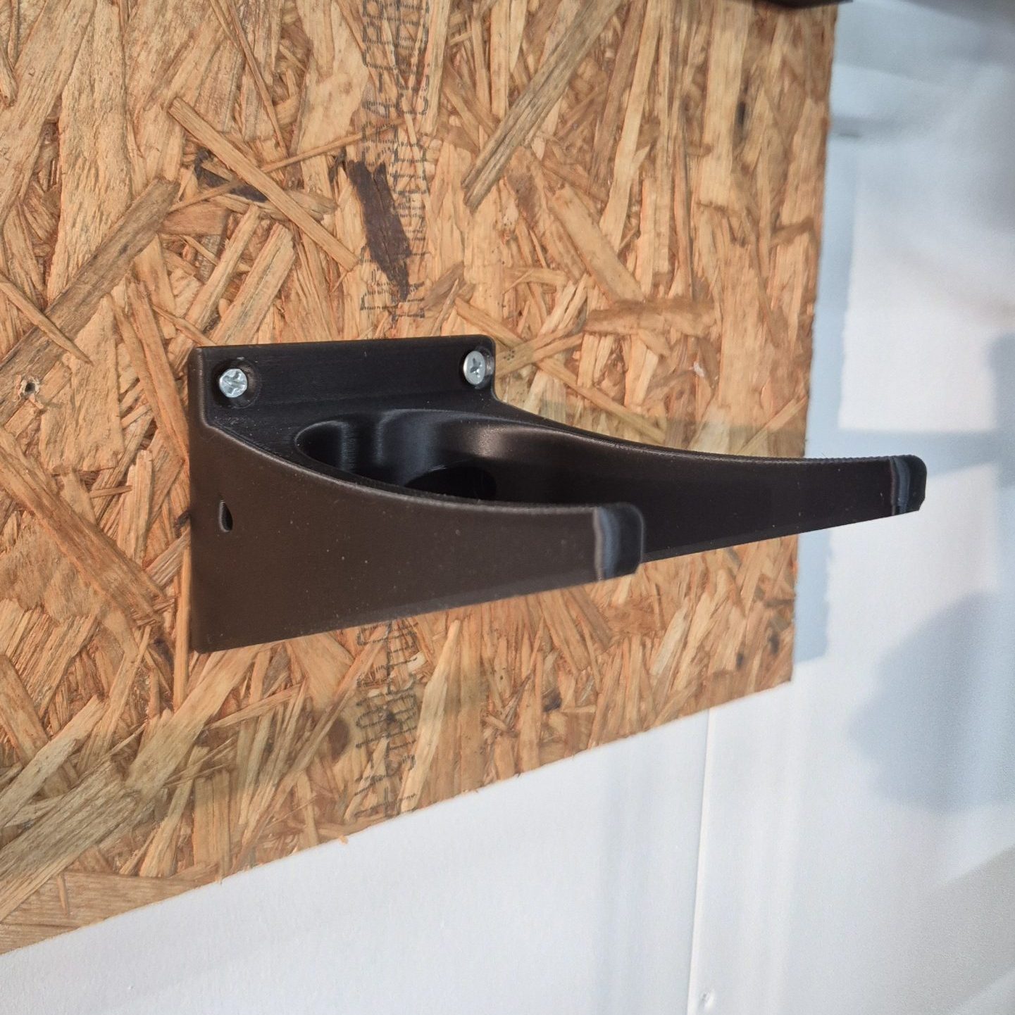 Seinäteline koneille ja laitteille - Image 2